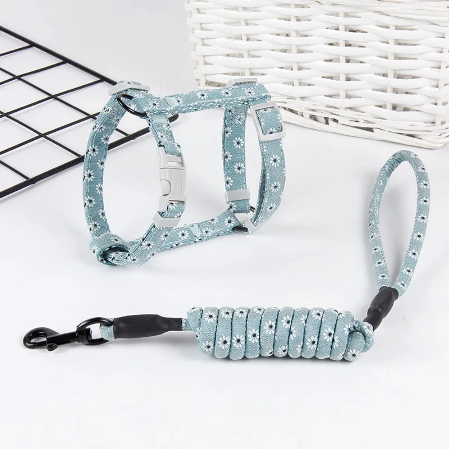 

Cat Dog Collar Harness Leash Adjustable Pet Traction Cat Kitten Halter Collar Cats Products Pet Harness Belt Cat Supplies