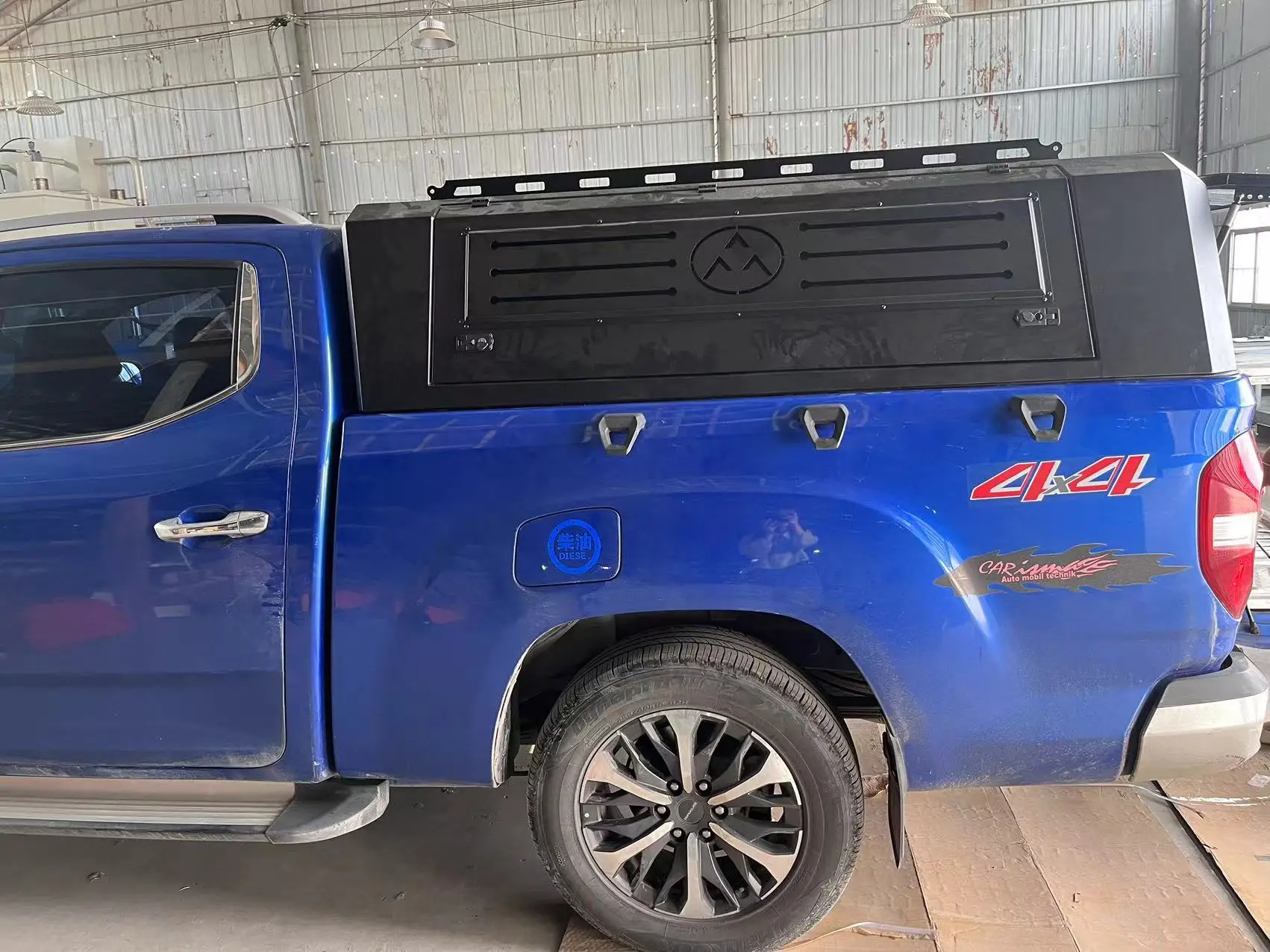 

F70 Frontier мобильный резервуар для воды из углеродистой стали, крышка Tonneau для пикапа, кемпера, навеса на солнечной батарее