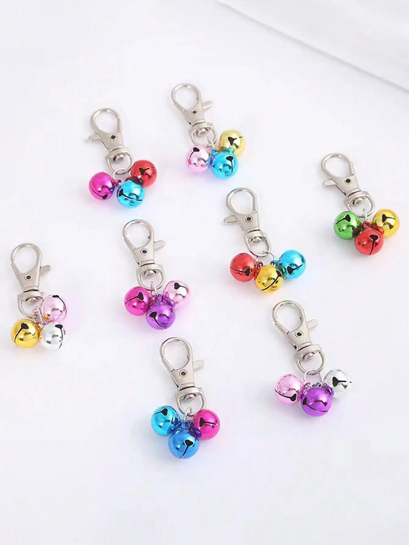 1 Random Color Pendant Bell