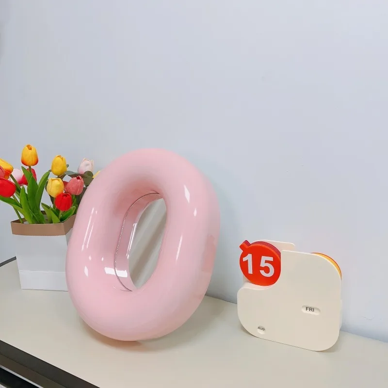Desktop dressing table mirror Internet celebrity girl heart home desktop can hang wall decorations dressing mirror