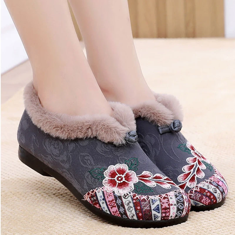 Women’s warm Plucked thickened shoes fashion embroidery patchwork shoes for lady lightweight soft comfortable non slip shoes