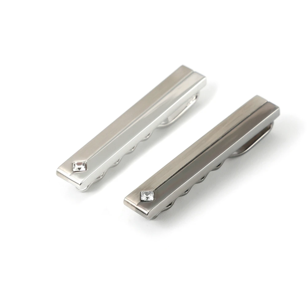 Simple Geometric Diamond Studd - Tie Clip Silver avis et prix