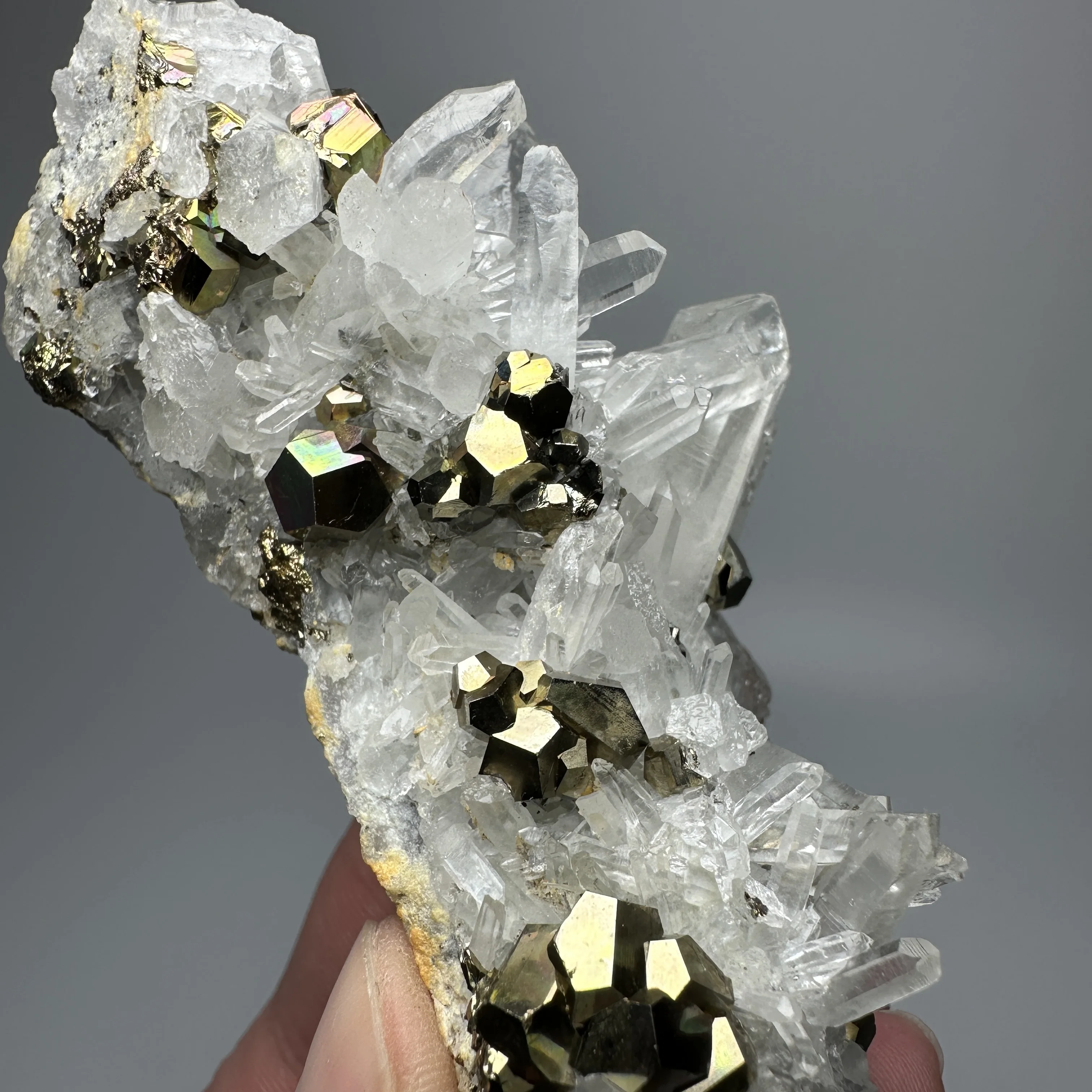 

Natural Crystal Pyrite Healing Stones Mineral Specimens Symbiotic mineral specimen + healing quartz crystals and stones rock