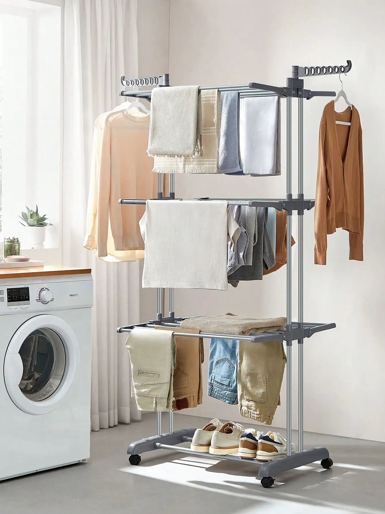 SONGMICS Large 4-Tier Clothes Airer. Pieghevole con ali pieghevoli. Mobile, 64x126x172 cm.