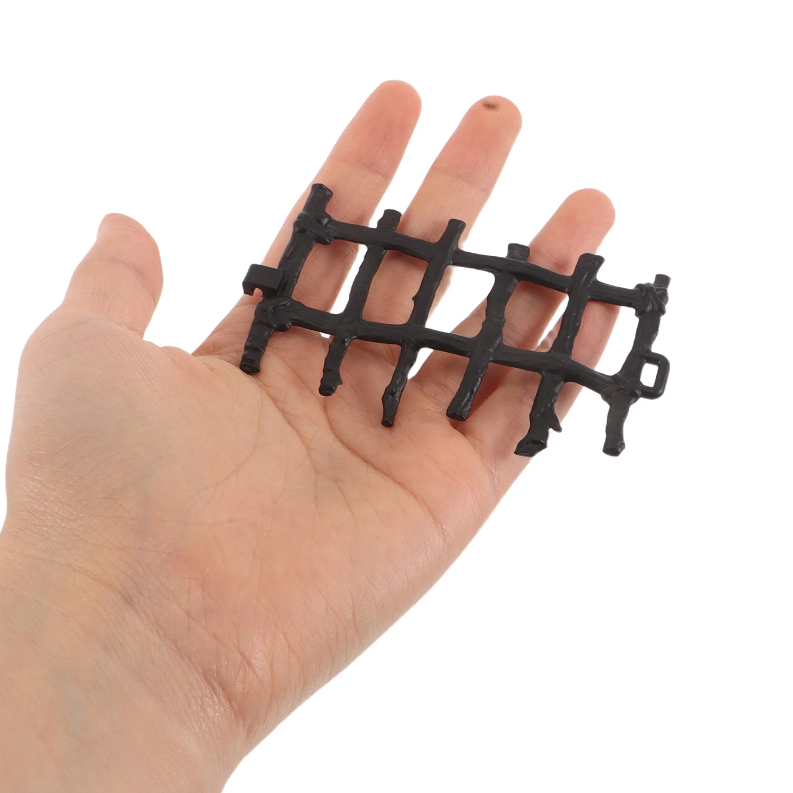 

100pcs Fence Toys Kids DIY Farm Animal Set Material Toy Horse Barn Scene Accessories Mini Gates Plastic Animals