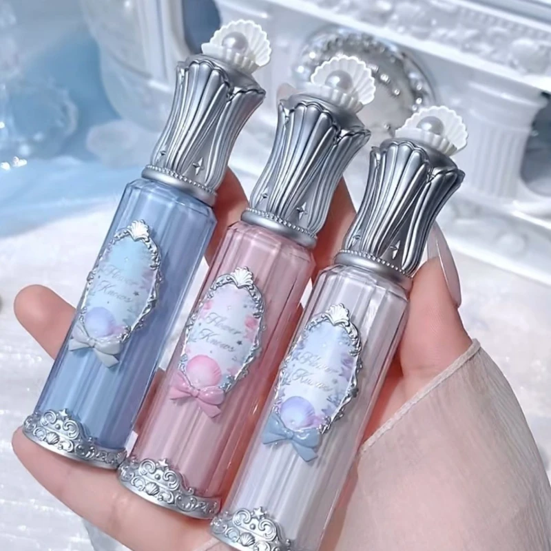 colecao-flower-knows-shells-jewel-gloss-labial-essencia-de-mel-hidratante-de-longa-duracao-com-brilho-delicado