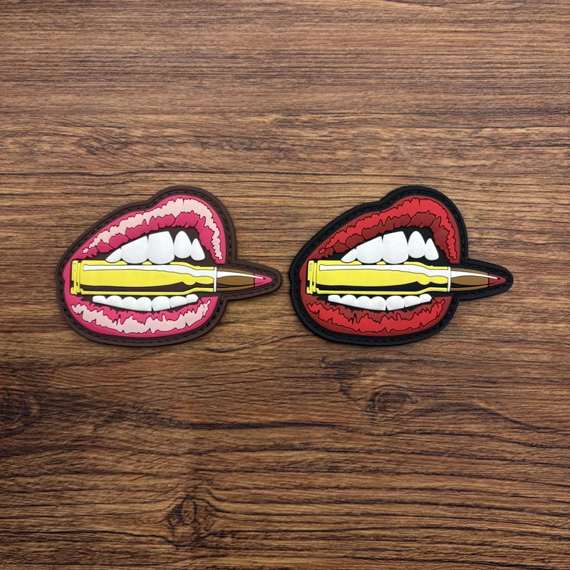 Trendiger Lip Relief Leucht-Aufnäher aus PVC mit Klettverschluss, inklusive passender Fleece-Rückseite für Kleidung, Hüte, Rucksäcke, personalisiertes cooles DIY-Dekorationsabzeichen