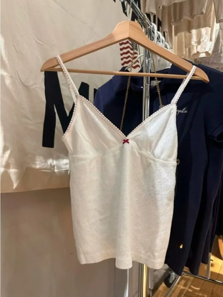 سترة نسائية صيفية عالية الجودة موديل 2025 براندي BM للفتيات ذات جودة عالية متعددة الاستخدامات بقصة ضيقة بلون سادة ورقبة على شكل حرف v سترة قصيرة بدون أكمام