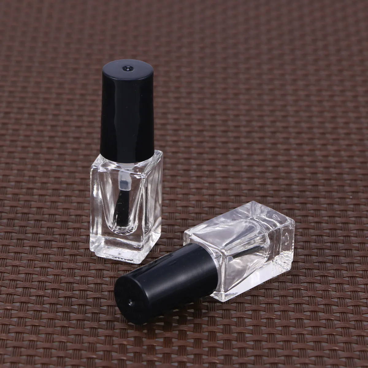 20Pcs Empty Nail Polish Bottles Glass Clear 5ml Square Small Suitable for DIY Mixing Nail Art Transparent Travel Containers