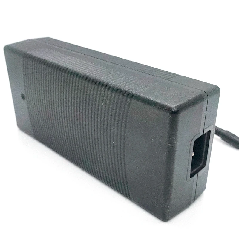 13.5V 10A Switching Power Supply AC To DC Adapter 13.5V10A DC Voltage Regulator Power Adapter