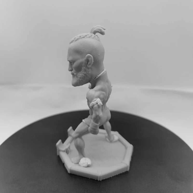 Kit Rakitan Model Resin Skala 1/24 DIY Pria Berotot Kepala Besar Mainan Patung Belum Dirakit dan Tidak Dicat