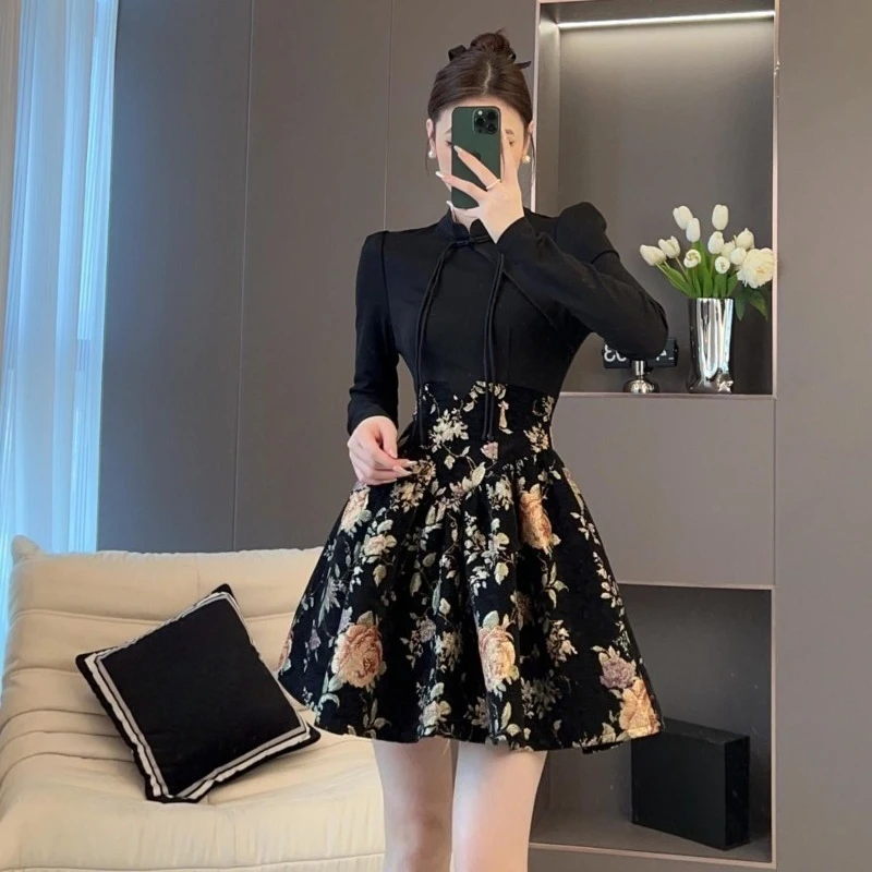 New Fall Winter Niche Design French Retro Dress Color Blocking Patchwork Waist Cinching Faux Two Piece Short Dress