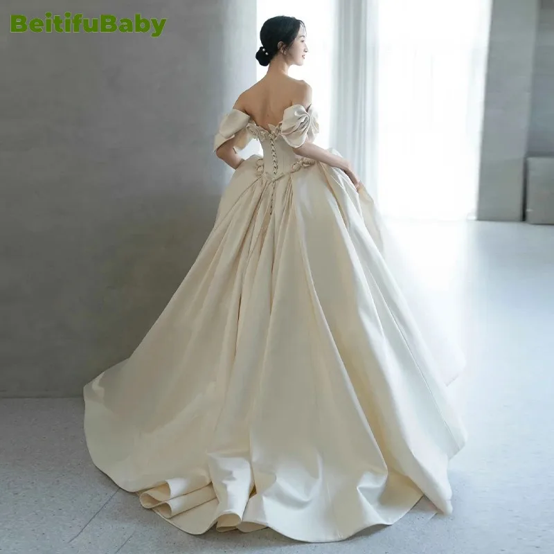 Beitifubaby Retro Women Custom Wedding Dresses Bridal Off-shoulder Sleeveless Ball Gown Butterfly Flowers Simple Wedding Dress