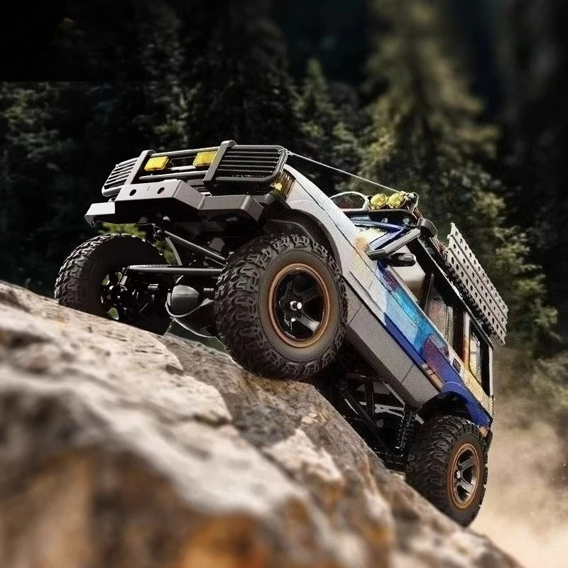 LR1801 1/18 Scale RC 4WD Off-Road Crawler with Three-Speed ​​Gearbox Metal Construction Remote Control Toy Model
