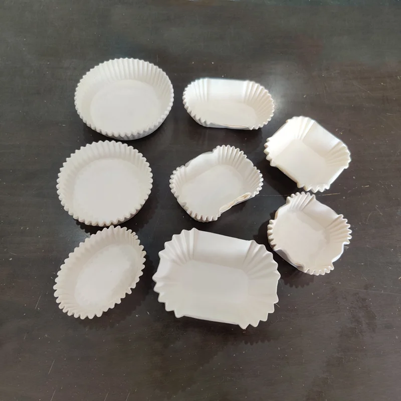 Auto Bakery Paper Cake Tray Box Making Machine Disposable Paper Cake Cup Forming Making Machine Paper Plate Press Machine