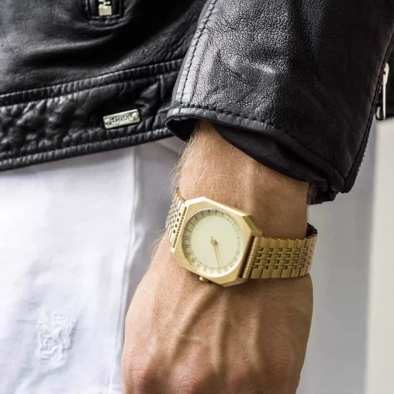 新しいホットヴィンテージメンズスポーツウォッチシングルハンド 12 時間日本製クォーツムーブメントステンレス鋼 100 メートル防水メンズ腕時計