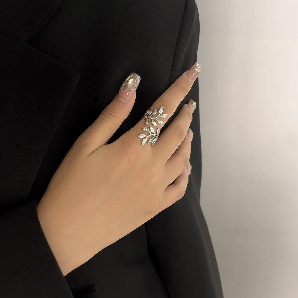 New Light Luxury Leaf Open Rings Stainless Steel Adjustable Branch Stackable Rings Delicate Branch Leaf Rings Women