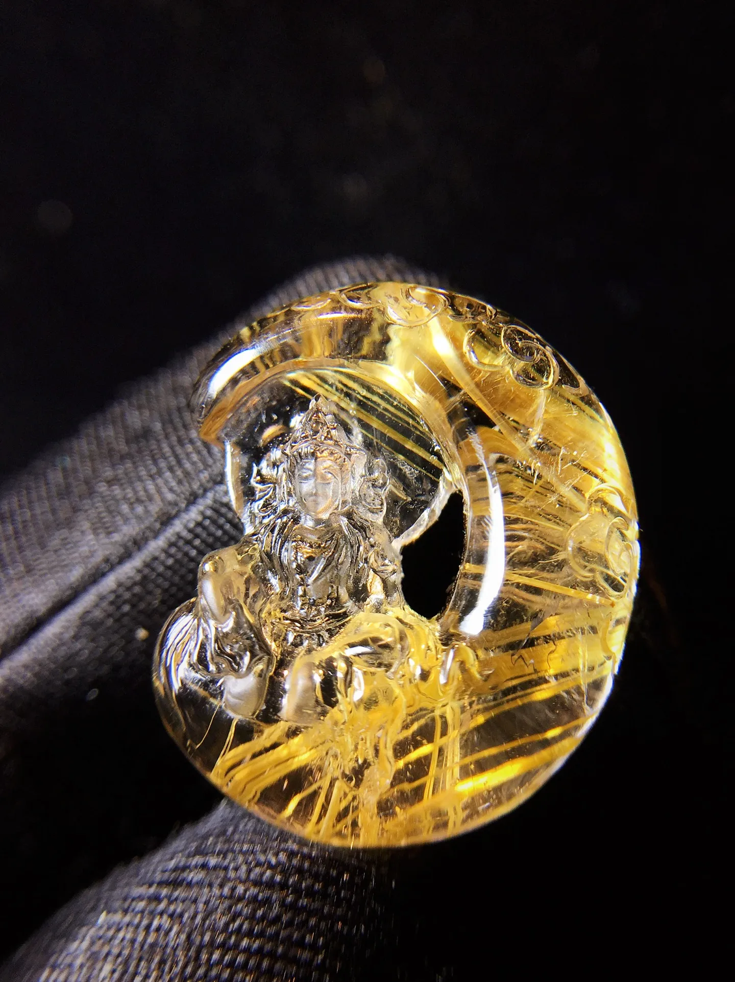 Natural Gold Rutilated Quartz Flower Pendant Rutilated Quartz 25*21.8*8.9mm Moon Men Women Brazil AAAAAAA