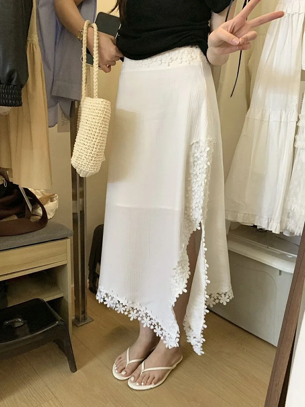 

Three-dimensional Floral Skirt, 2026 Summer Lace Splicing Irregular Slit A-line Hip-hugging Skirt
