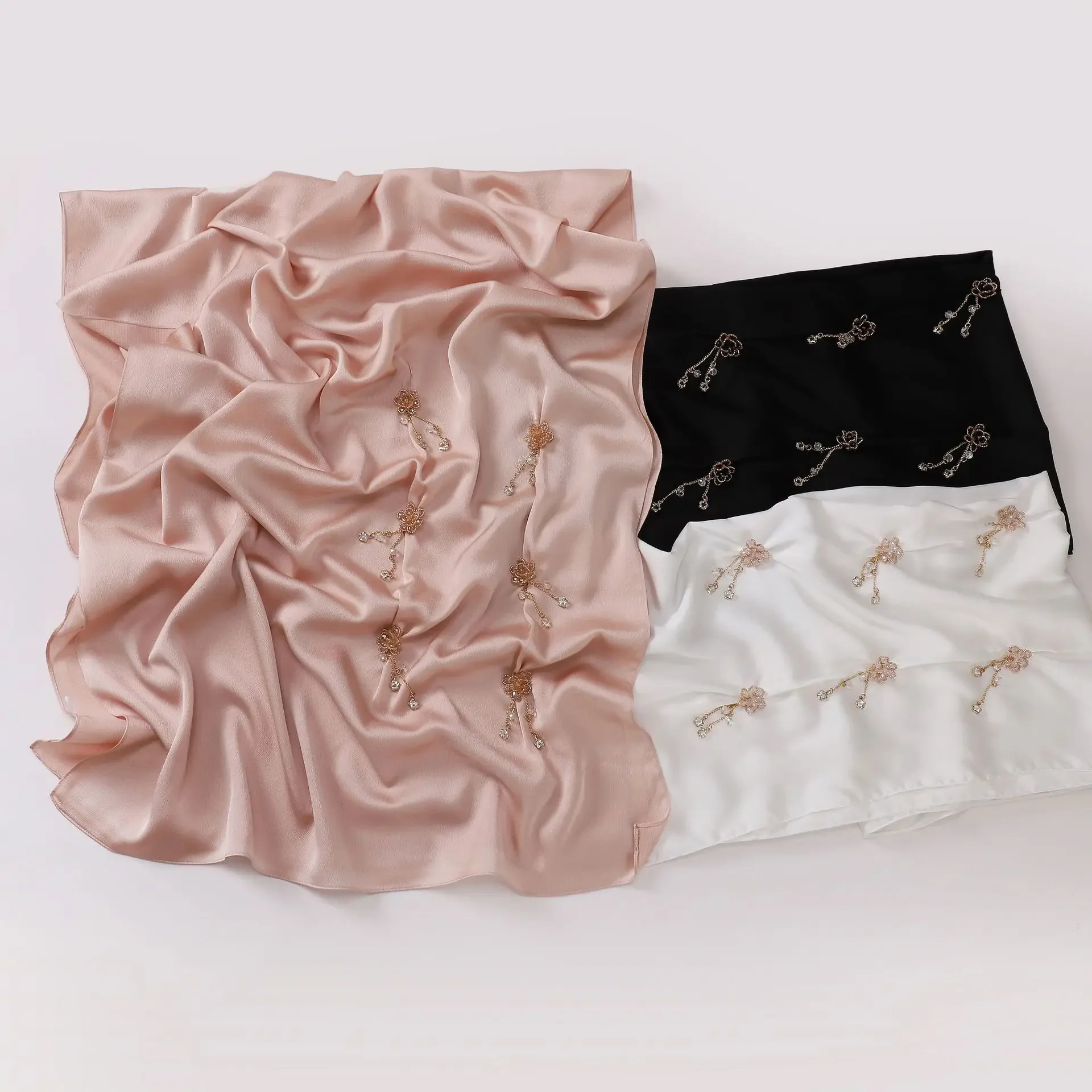 

New Bubble Satin Crystal Flower Pendant Long Scarf African Headscarf Muslim Hijab Women Islam Stoles Shawls Wrap Turban Foulard