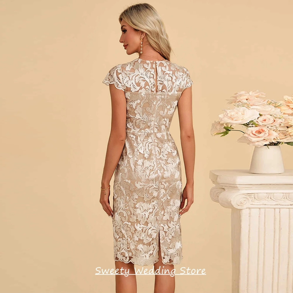 Customized Mother of The Bride Dress Fashion Cap Sleeve V Neck Lace Applique Knee Length Champagne Wedding Party Gown