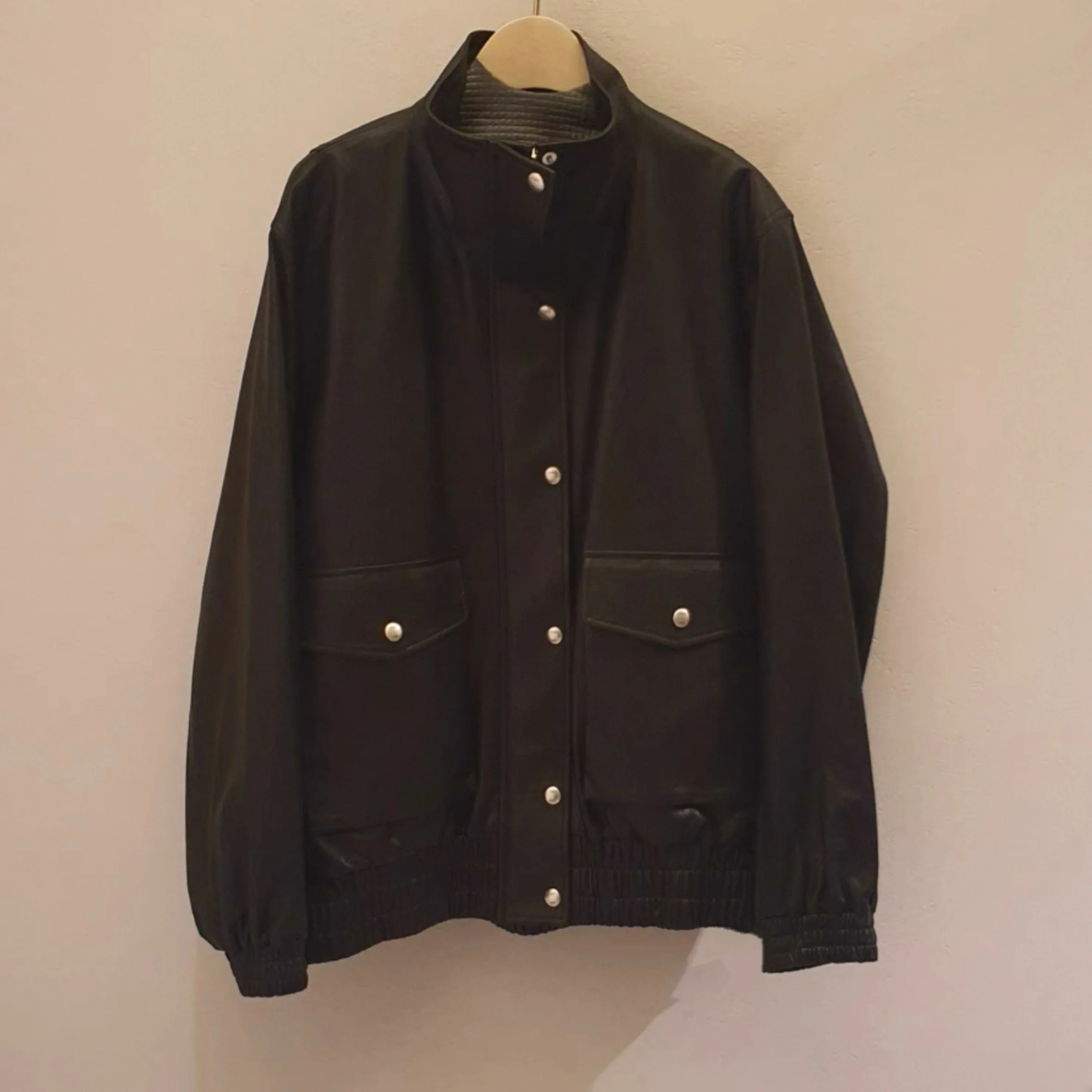 عارضة الليمون الجبن TIM25 الخريف تخفيف دراجة نارية Sle الجلود Jaet ملابس خارجية في لونين تنوعا الوقوف طوق معطف