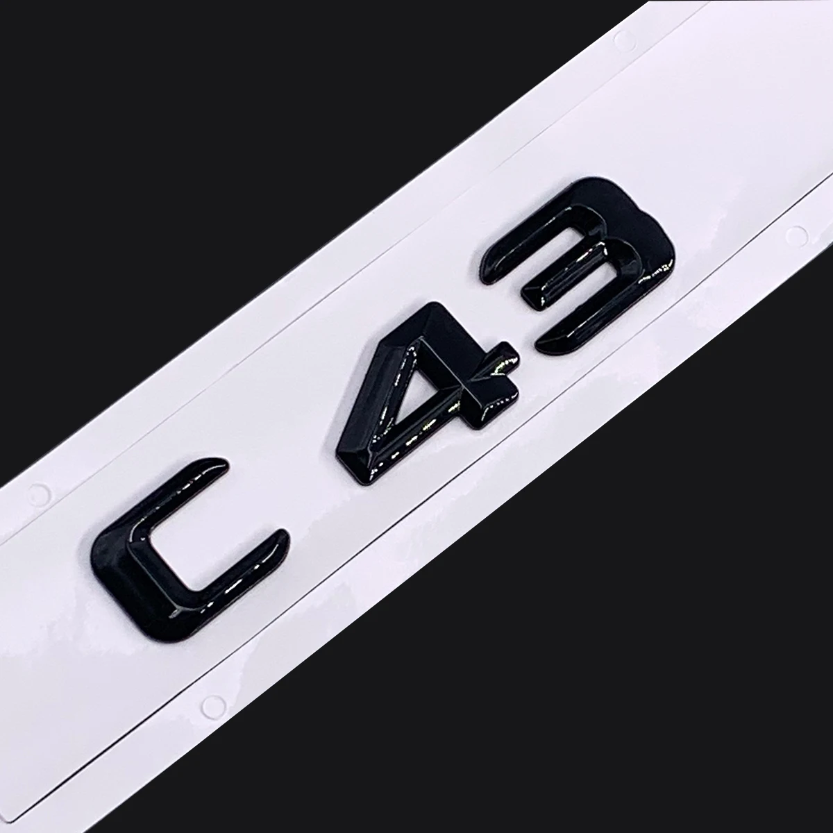 

Оригинальный размер 1:1, задняя эмблема автомобиля, номер букв, автомобильная наклейка для Mercedes Benz C43 C 43, хромированный, серебристый/матовый черный