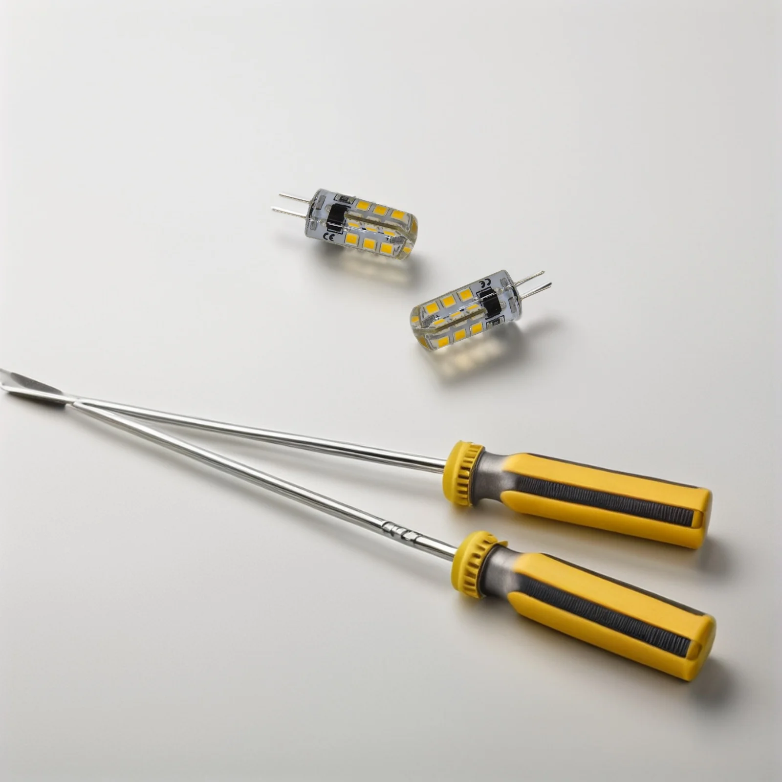 

10Pcs G4 LED Bulb 220V 2.5W Warm White 180 Lumens 3000-3500K 24 Smd2835 Energy Efficient Lamp Lights G4 LED Bulb 220V