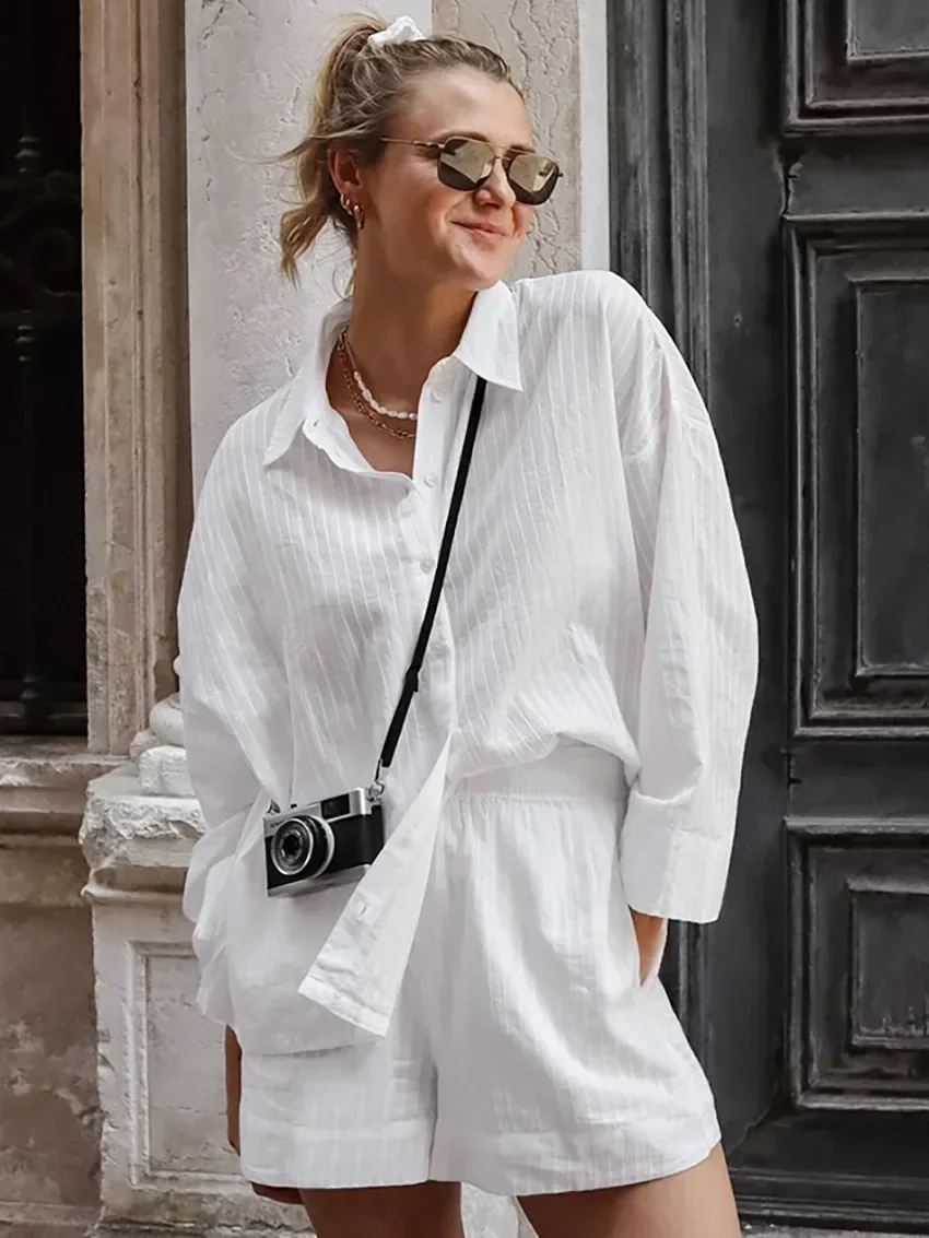 Elegant White Jacquard Weave Vacation Shorts Sets Two Pieces Ruched Stripe Shirts And Wide Legs Shorts Summer 2024