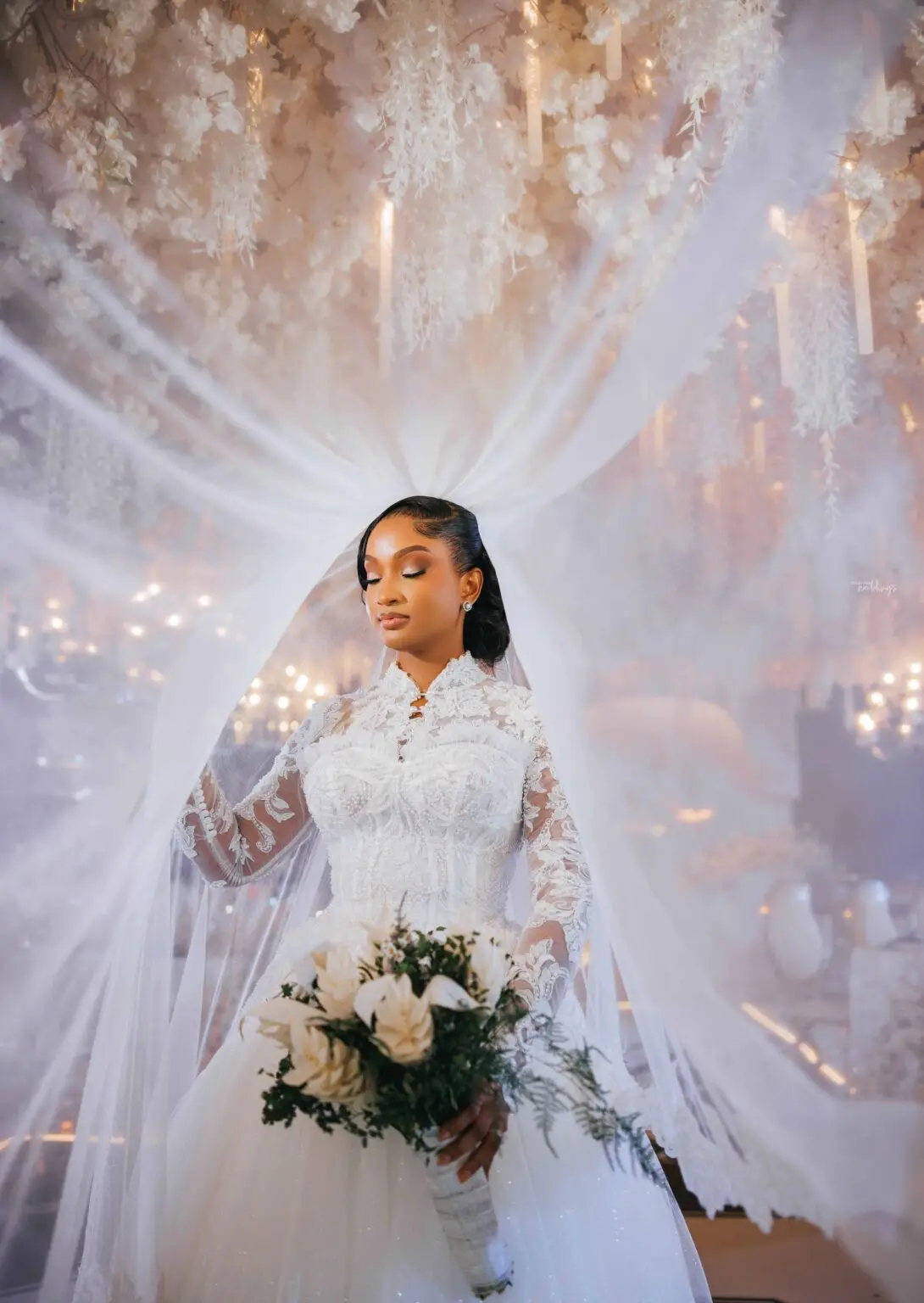 Queen Ball Gown Wedding Dress Customized High Neck Long Sleeve Bridal Dresses Luxury Formal Lace Appliques Bride Dress