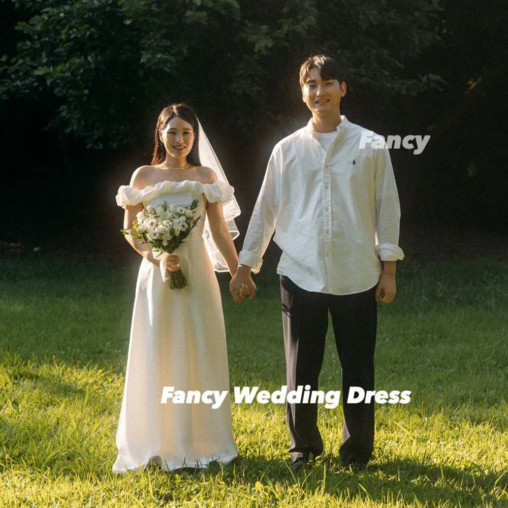 

Fancy Simple Off Shoulder Wedding Dress Korea Garden Photo Shoot A Line Short Sleeve Bridal Gown Back Corset Customized