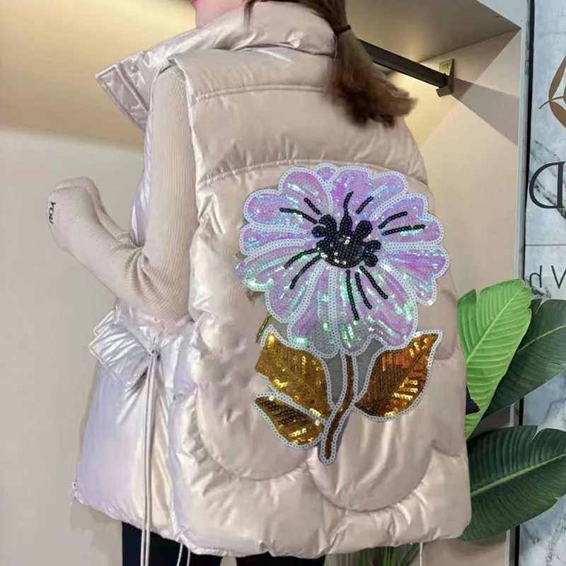 

Осенне-зимний женский новый блестящий универсальный пуховик с коротким воротником-стойкой, модная декоративная куртка с блестками