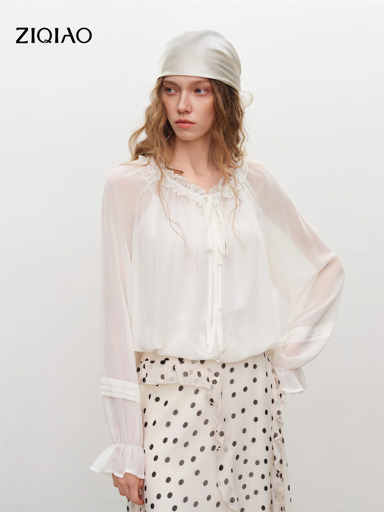 

ZIQIAO 2026 Летний женский комплект из шифоновой блузки с оборками во французском стиле и майки — комплект из двух предметов для курортного и повседневного ношения