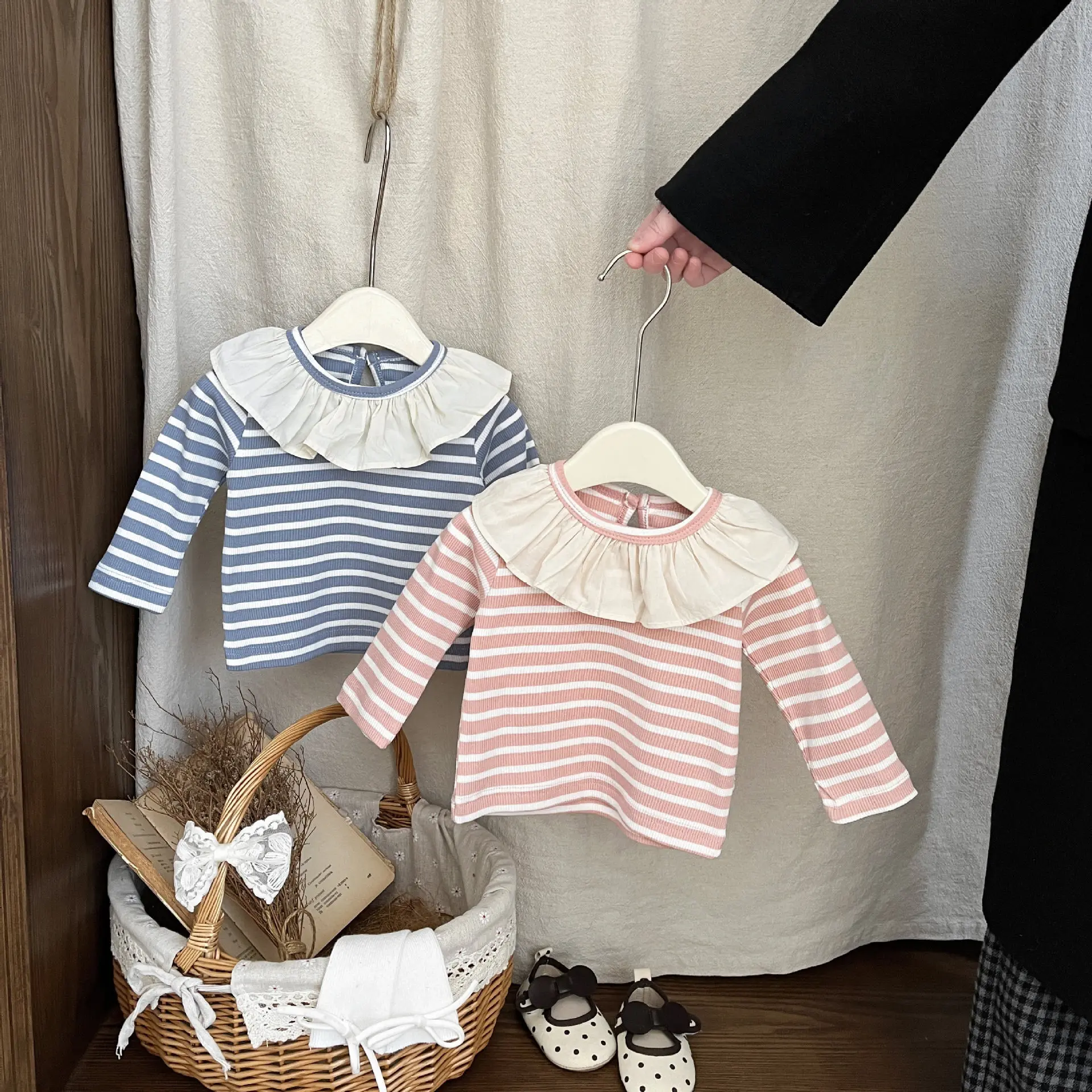 

2025 Girls' Spring Outfit Base Shirt Stylish Baby Doll Collar Round Neck Striped Long Sleeved T-shirt Autumn Baby Versatile Top