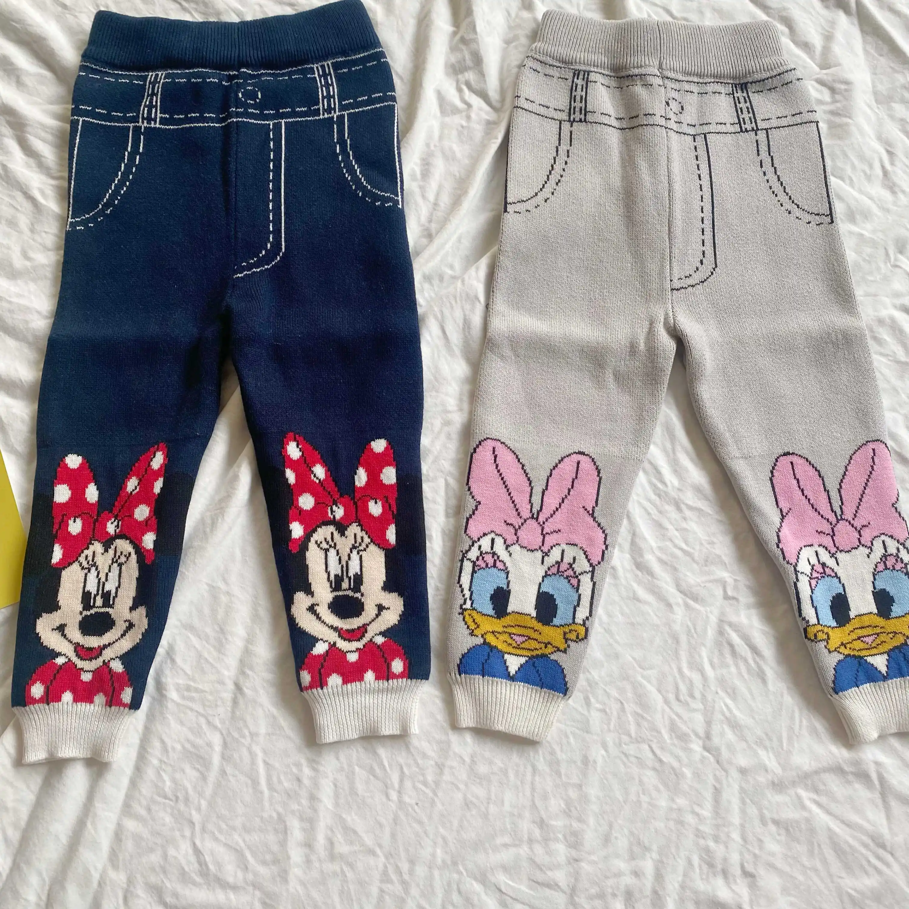 الفتيات الخريف الشتاء سميكة القطن محبوك بناطيل تدفئة لطيف الكرتون ميني المطرزة طماق يمكن ارتداء ملابس خارجية بنطلون