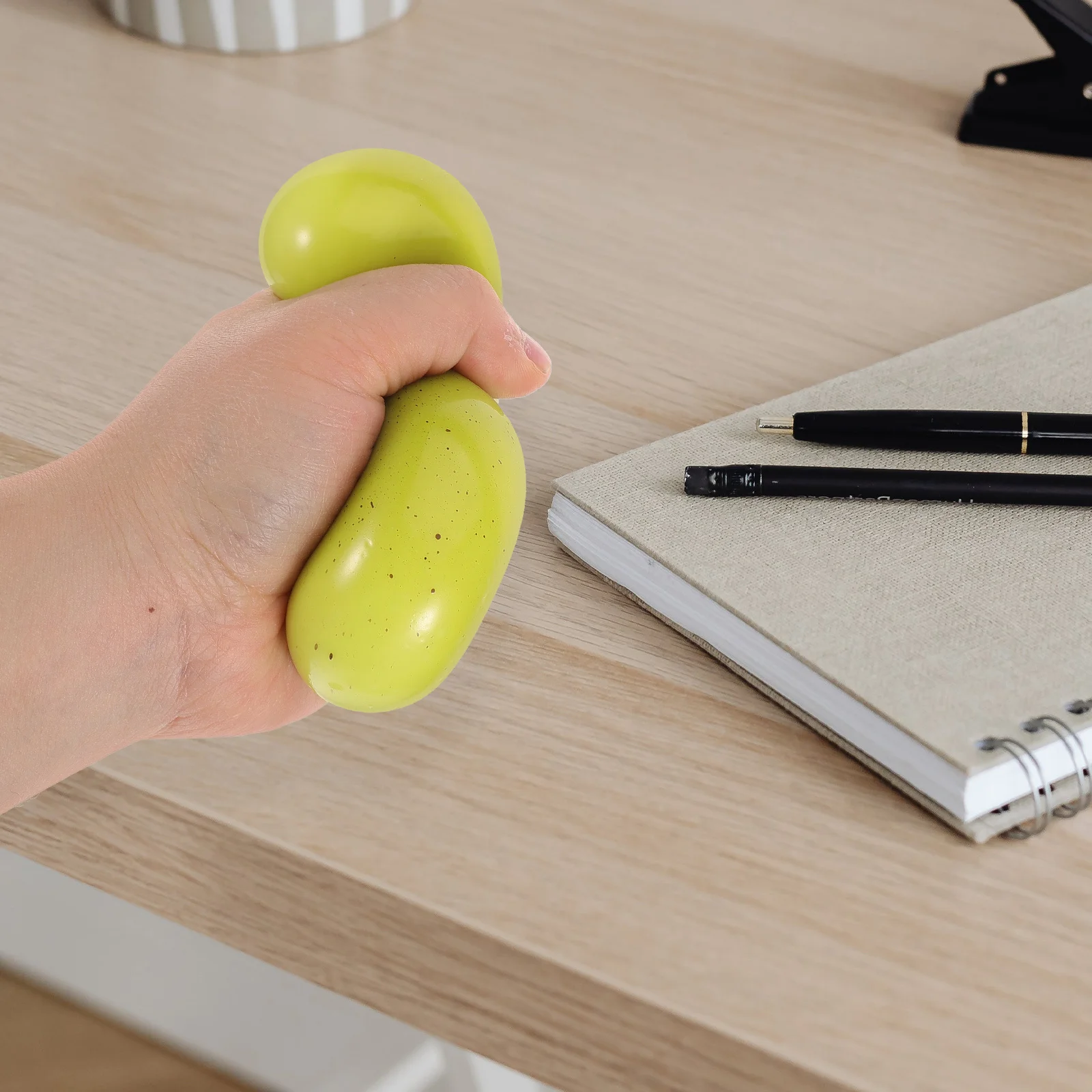2Pcs Mango Slow Rising Squishy Sensory Squeeze Stress Balls Kids Party Favor Desk Fun Mango Slow Rising Squishy