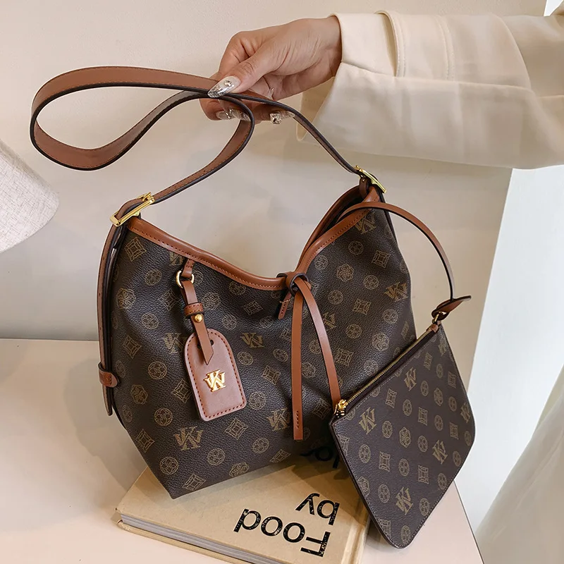 

Vintage Luxury Fashion Women's Commuter Bag Minimalist Women's PU Texture Large Capacity Crossbody Bag Single Shoulder Underarm