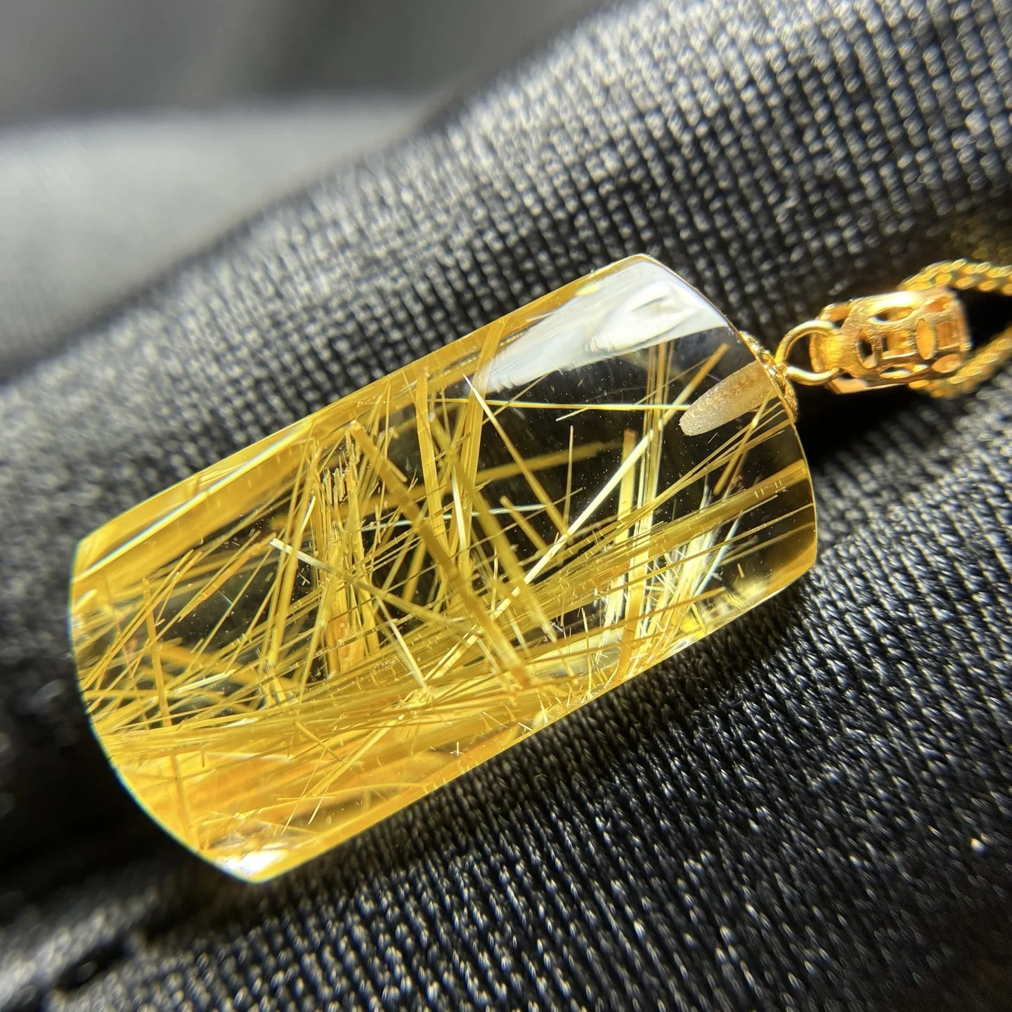 

Pendant Necklace Natural Gold Rutilated Quartz For Women Lady Men Wealth Healing Crystal 20x10mm Gemstone Beads Jewelry AAAAA