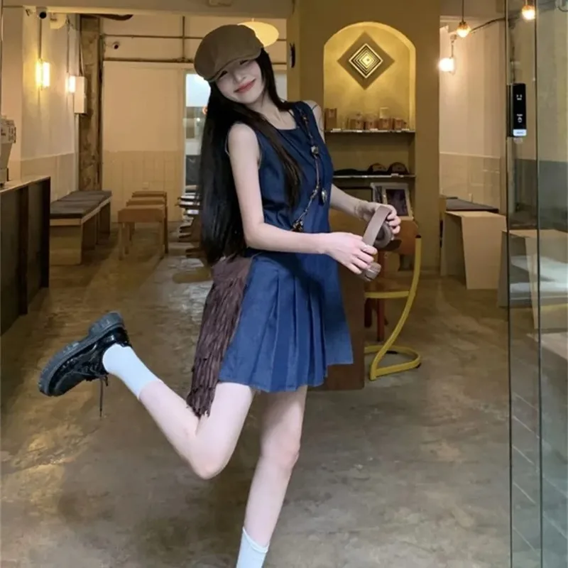 Retro Literary Round Neck Denim Vest Skirt for Women Summer New Loose Slimming Pleated A-line Skirt