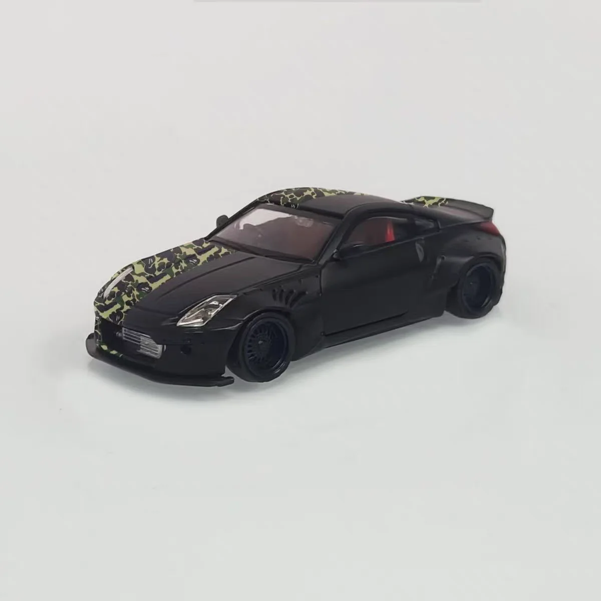 Moulé sous pression Solo 1/64 échelle 350Z fusée lapin Six couleurs alliage modèle de voiture jouet à collectionner cadeau Souvenir affichage ornement