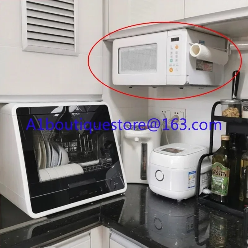 Mini wisząca kuchenka mikrofalowa do małego samochodu o pojemności 15 litrów z wbudowanym gramofonem