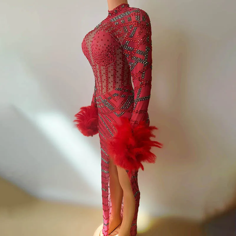 Bar chanteur Costume plumes rouges tempérament Sexy Robe de soirée discothèque modèle défilé danse Banquet dîner Robe Cocktail Luxe