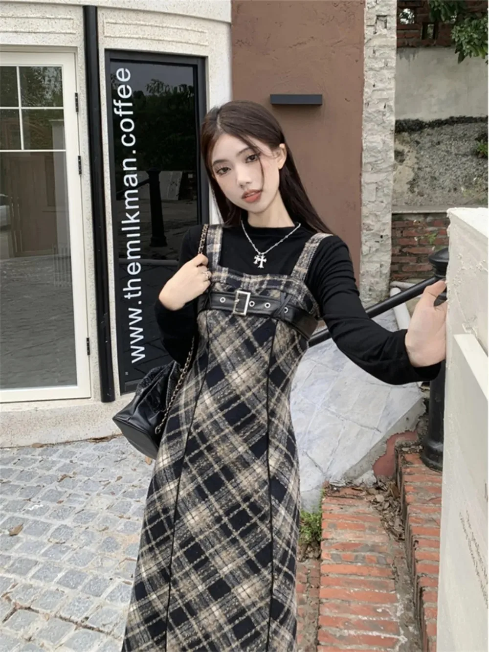 Korea elegan Vintage kotak-kotak dua potong gaun panjang Set modis elastis hitam Slim Fit Top + Vintage ramping tali rok kotak-kotak setelan