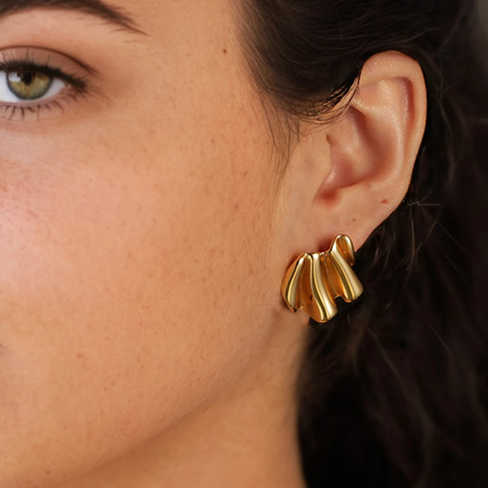 

Vintage stainless steel geometric irregular undulating pattern earrings 18K gold-plated irregular earrings exquisite fashion jew