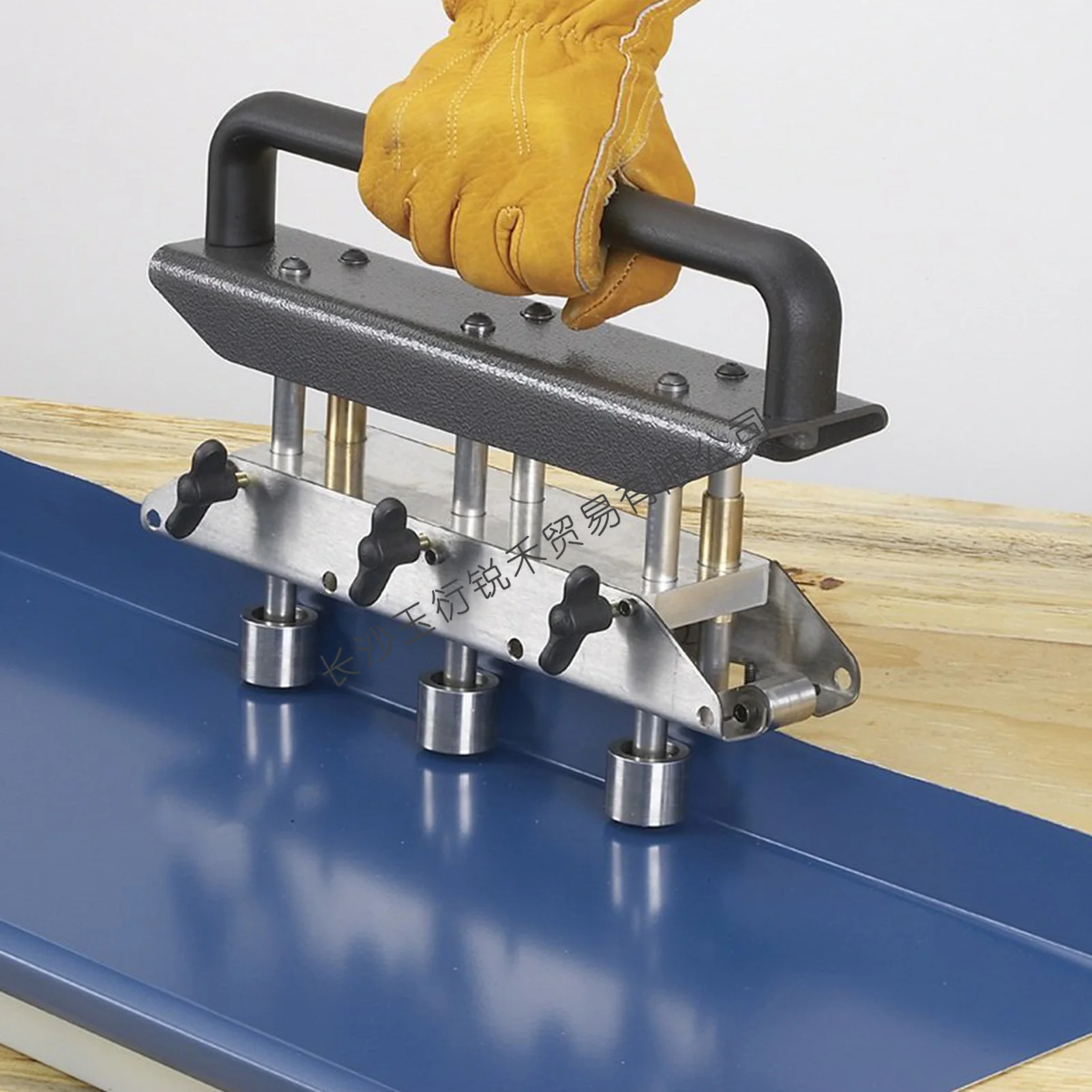

3 Station Roller Bender Stable and Uniform Metal Sheet Bending Tool Easy High Efficiency for Information Booth