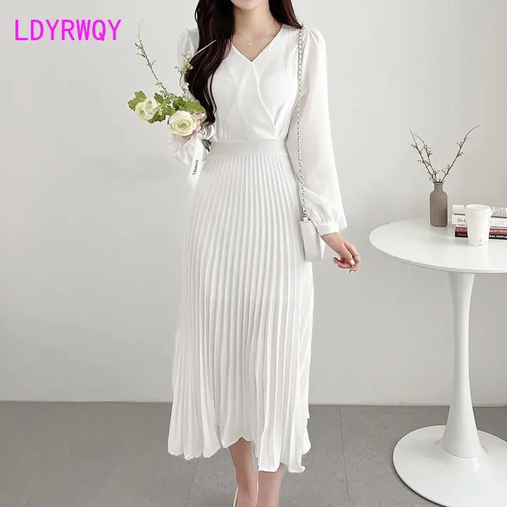 

2022 new pleated dress from South Korea Polyester Medium Strecth Sheath Knee-Length Solid