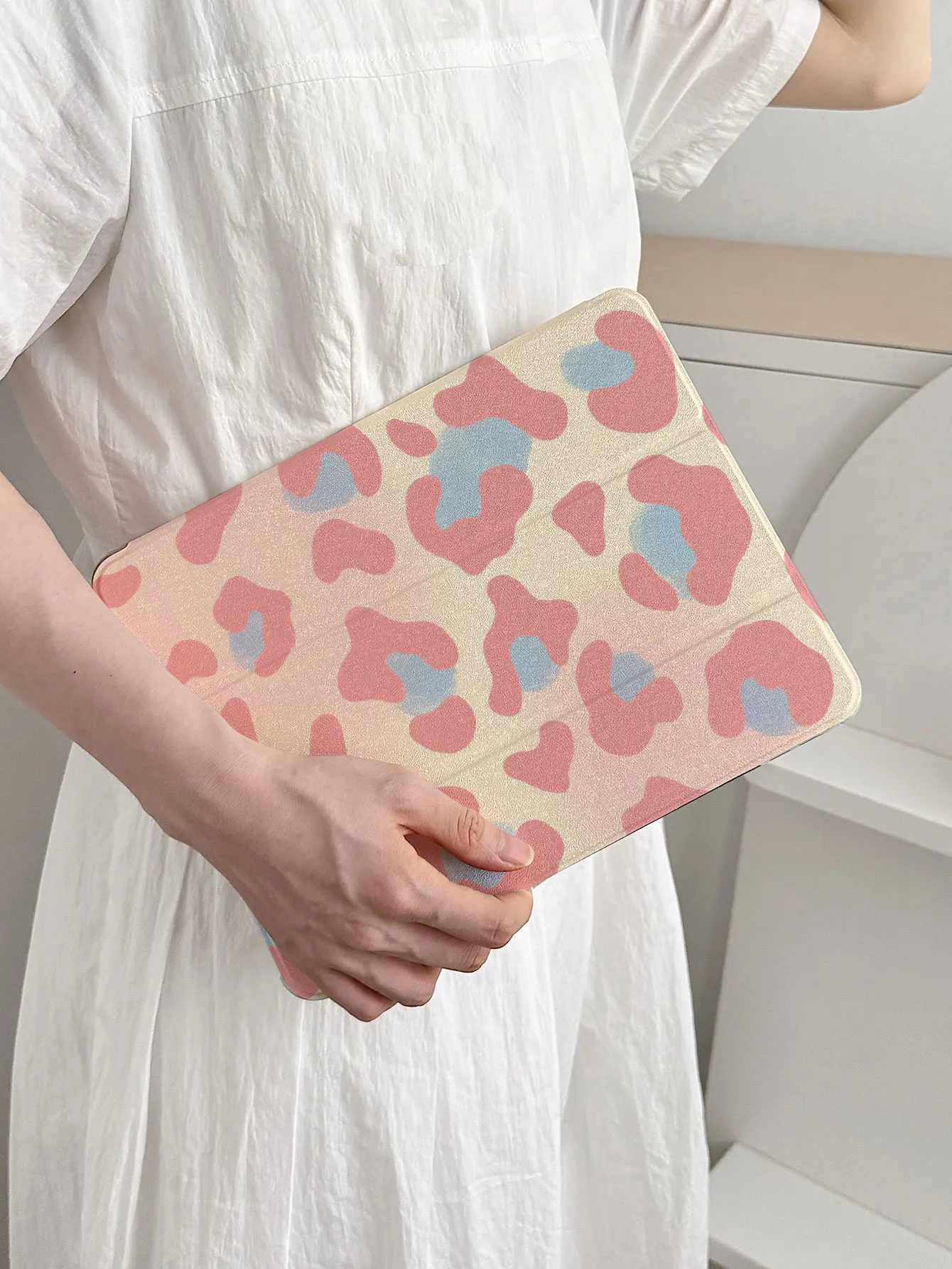 Pink Leopard Print Tablet Protective Case, Suitable for iPad Protective Case Ipad7/8/9 Tablet Case 2022 Apple Air5/4/3 Ninth Generation 10.2 70% off Pro11 Full Cover 2024Mini 7 New Model Air6/Ipad Tenth Generation Prot