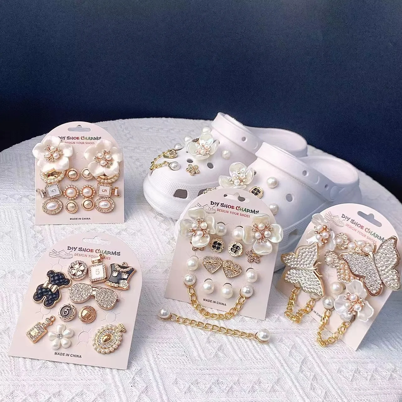 High-end Exquisite Butterfly Flower Shoe Decoration Hole Shoes Detachable Retro Diy Pearl Buckle And Chain Decoration