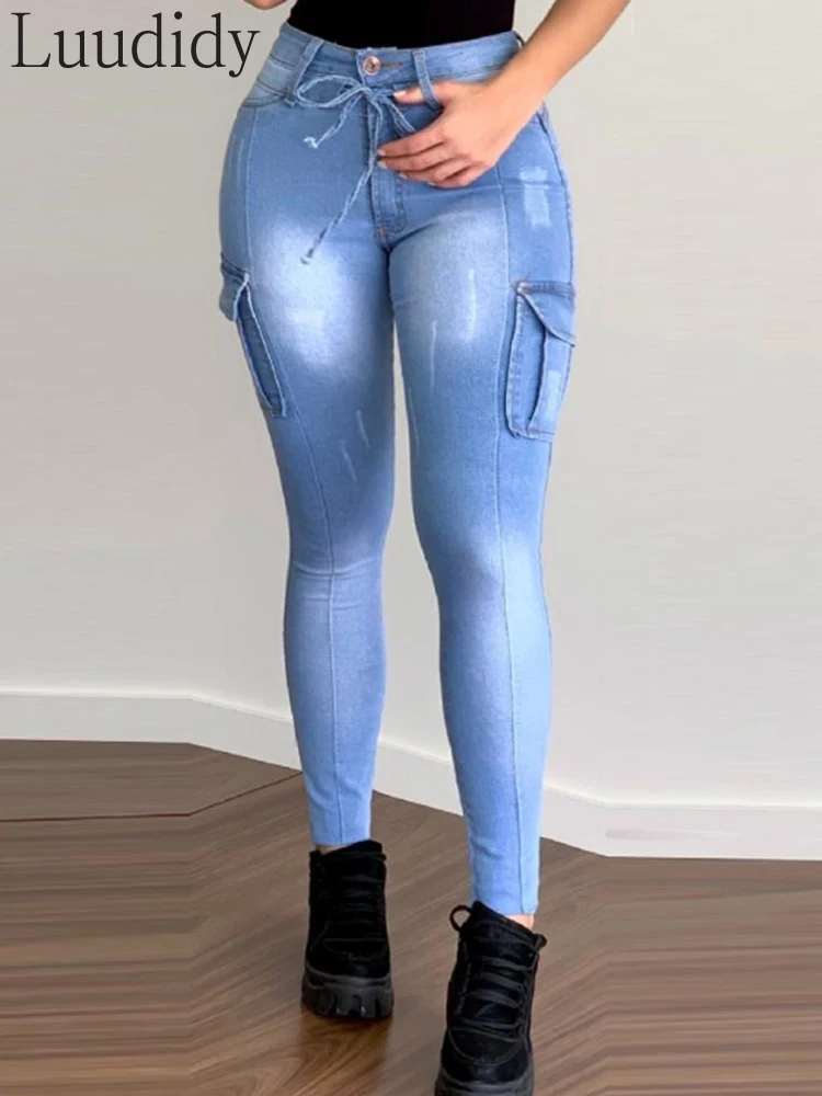 Women Pocket Design Ripped Skinny Jeans