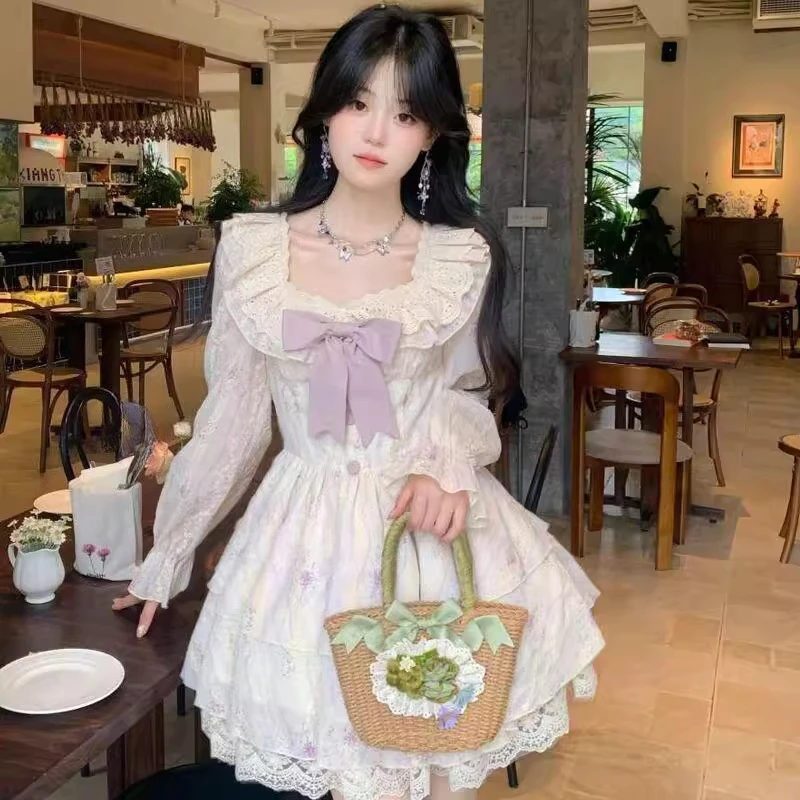 ชุดเดรสเจ้าหญิงสไตล์ฝรั่งเศส ไซส์ใหญ่ สำหรับฤดูใบไม้ร่วงและฤดูหนาว ดีไซน์หวานละมุน แต่งโบว์ คอเหลี่ยม แขนยาว ทรงเค้ก แฟชั่นเอวสูง